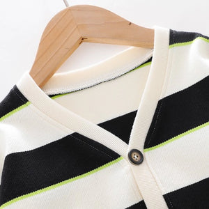 Black N White Jumper With Inner T-Shirt And Jeans 3pc Set 3 - Minitaq baby kids clothes dress