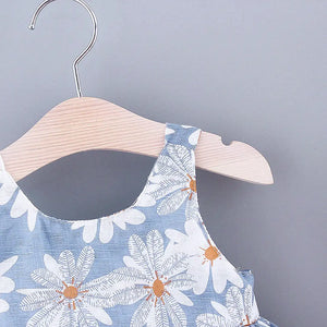 Adorable White Flowers Pattern Design Dress For Baby Girls