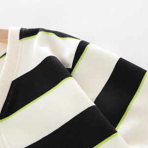 Black N White Jumper With Inner T-Shirt And Jeans 3pc Set 4 - Minitaq baby kids clothes dress